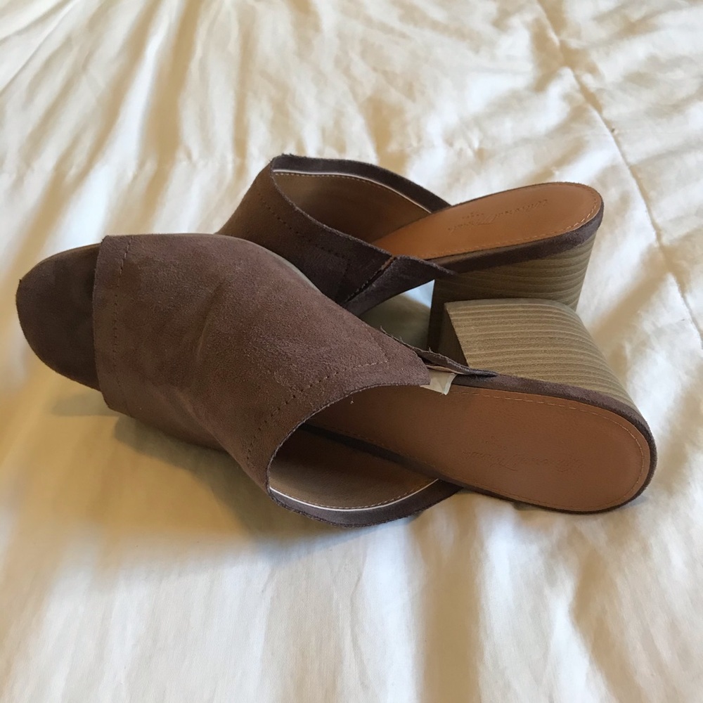 Universal Thread High Heeled Sandals